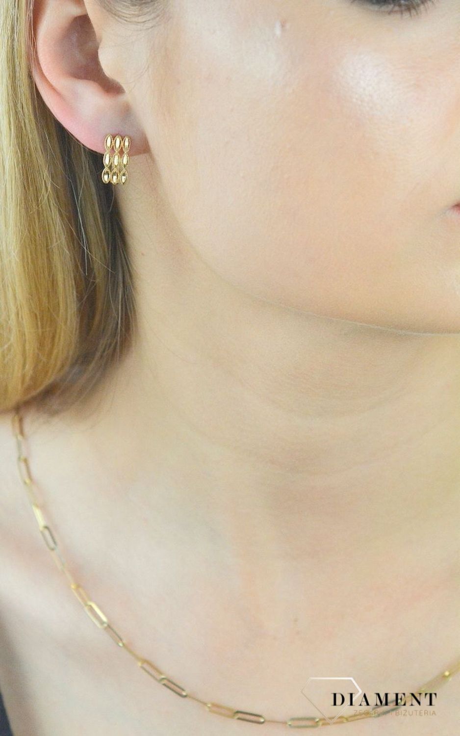 Złote kolczyki 585 ażurowy wzór KL 11333. Eleganckie, złote kolczyki  w formie ponadczasowej ozdobionej ażurowym wzorem wykonane ze złota próby 585 o wadze około 2,99 gram. Ich kształt jest uniwersalny, ponadczasowy a dzięki s.jpg